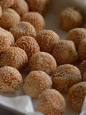 Chinese Sesame Seeds Ball