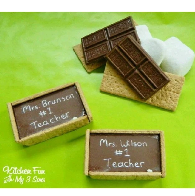 Cool Chalkboard S'Mores