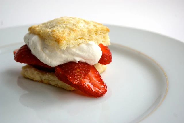 STRAWBERRY SHORTCAKE